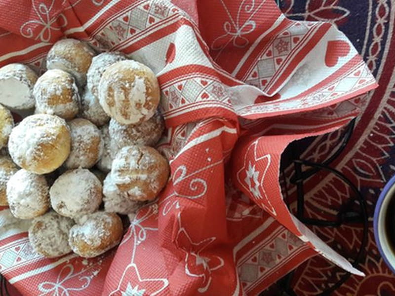 Almond Crinkle Cookies Recipe